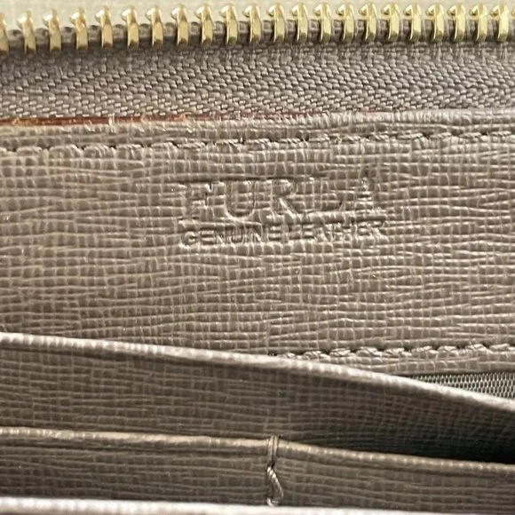 Furla Women Wristlet Genuine Leather Beige Wallet Card Holder Purse - Picture 11 of 12